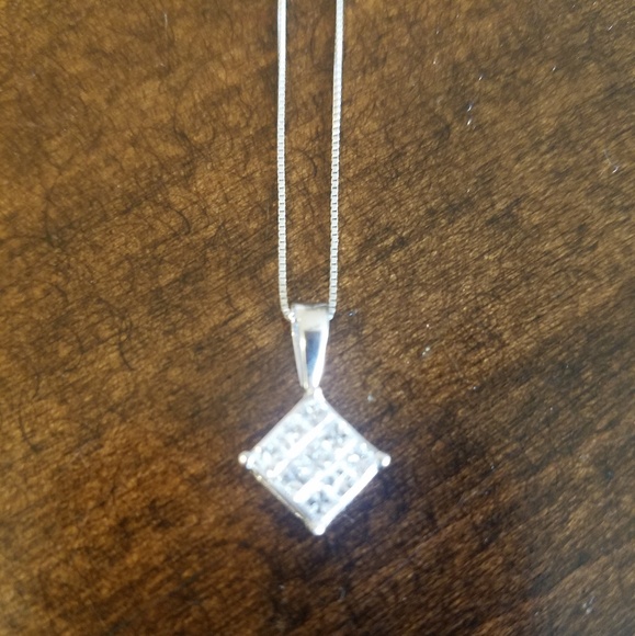 Diamond Necklace - 1/2 CTW, 9 Stone Pendant - Picture 5 of 7